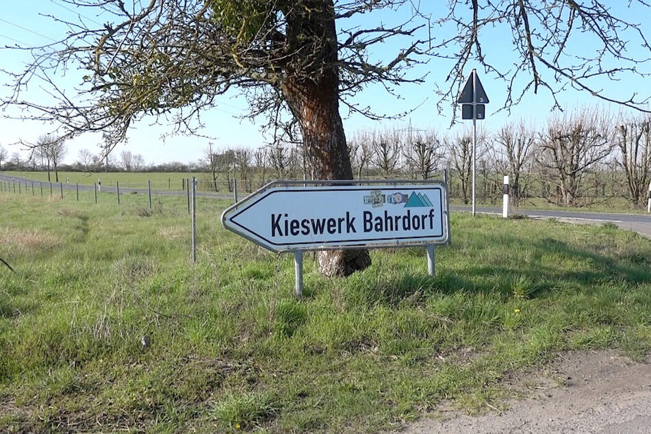 Das Opfer wurde am Rande einer Kiesgrube bei Bahrdorf in Niedersachsen gefunden.