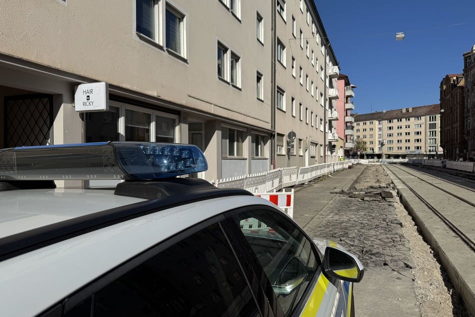 Der Mann wurde tot in einer Sozialwohnung gefunden.
