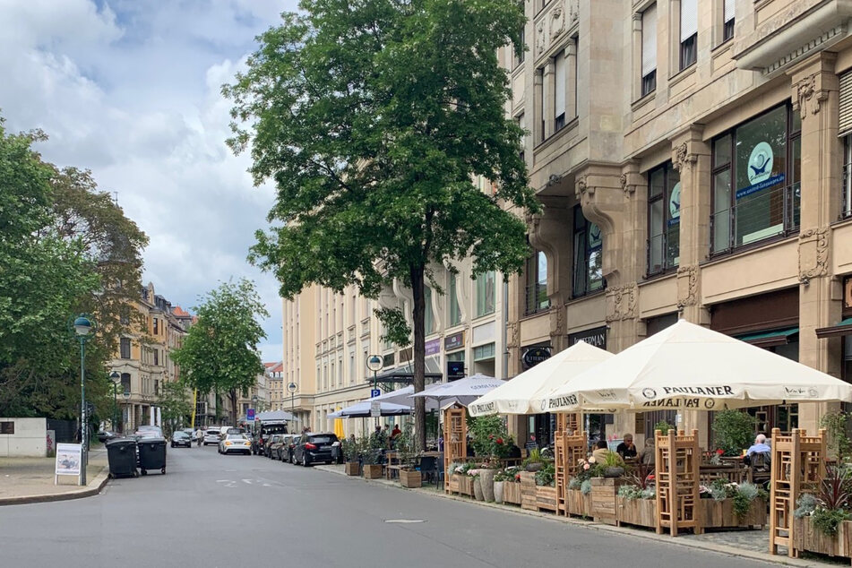 Die beliebte Leipziger Gastromeile in der Gottschedstraße soll zur autofreien Zone werden.