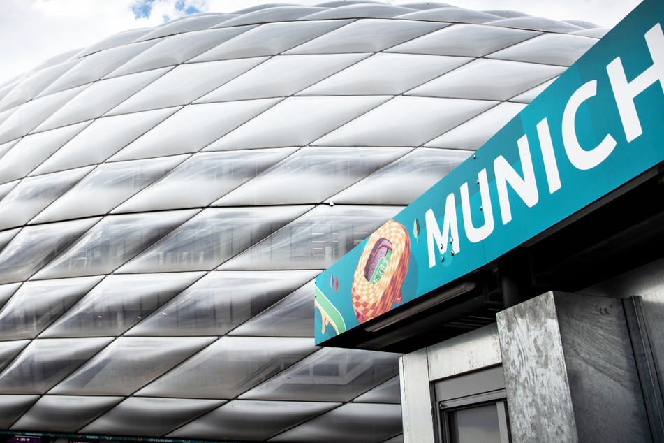 Die Münchner EM-Arena wird auch vor dem Viertelfinale am Freitagabend zwischen Belgien und Italien nicht in Regenbogenfarben leuchten.