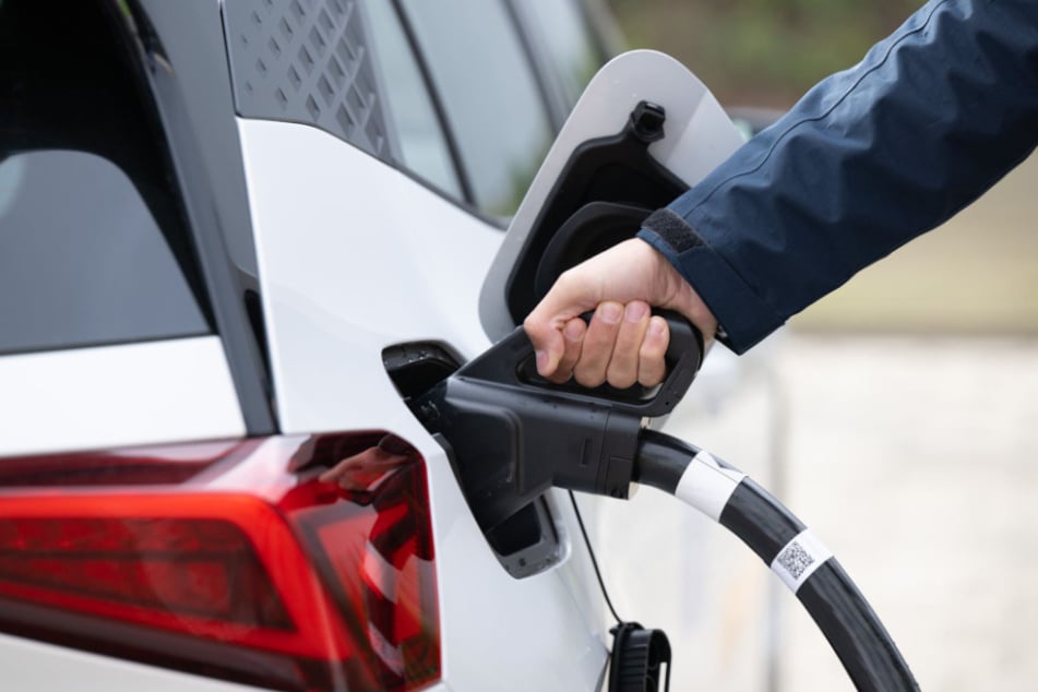 eliso übernimmt die Installation und den Betrieb von 800 Schnellladepunkten für Elektroautos an über 100 Standorten in Nord-, Ost- und Mitteldeutschland. (Symbolfoto)