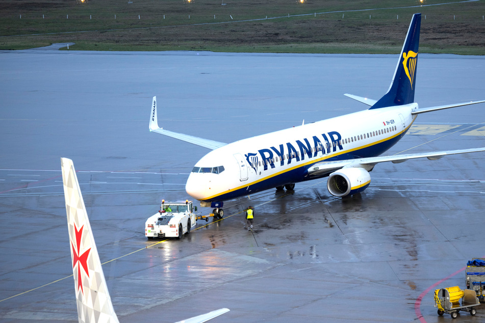 Auch mit Billigfliegern wie Ryanair wird das Fliegen eben nicht gerade billig ...