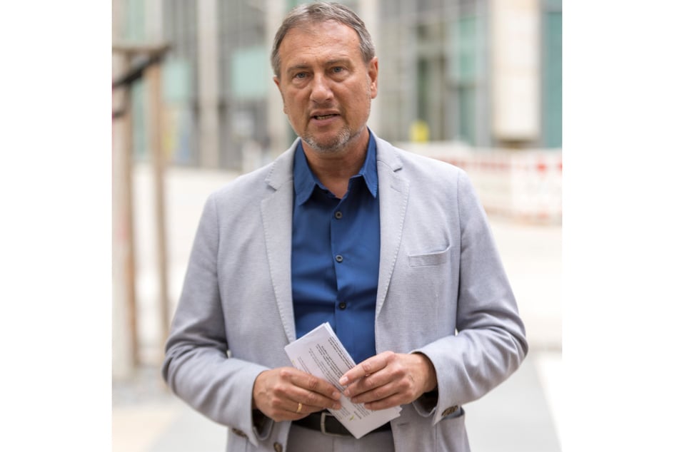 Stadtrat Steffen Große (58, Team Zastrow).