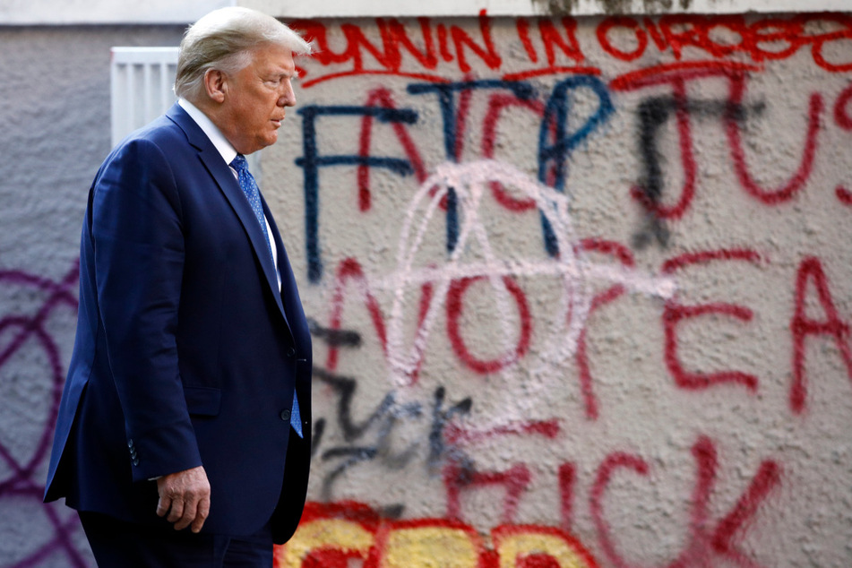 Die Proteste gegen Rassismus und Polizeigewalt fünf Monate vor der Präsidentschaftswahl in den USA dauern an - und Donald Trump verliert an Zuspruch.