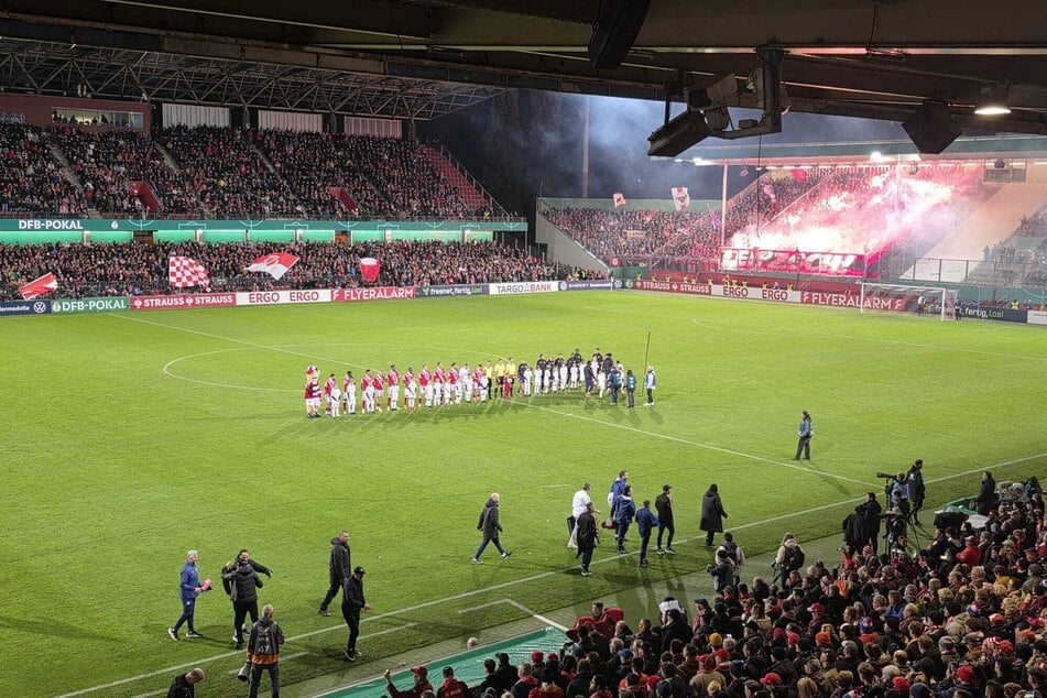 Teams und Fans sind bereit. Der Pokalkrimi kann starten!