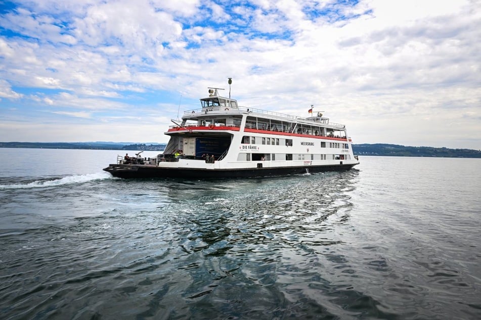 Noch unklar ist, ob die aufgefundene Frau von einer Bodensee-Fähre über Bord ging.