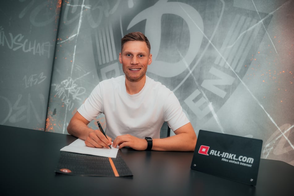 Am Mittwoch unterschrieb Jonas Sterner (24) bei Dynamo Dresden – dieses Mal endlich einen festen Vertrag.