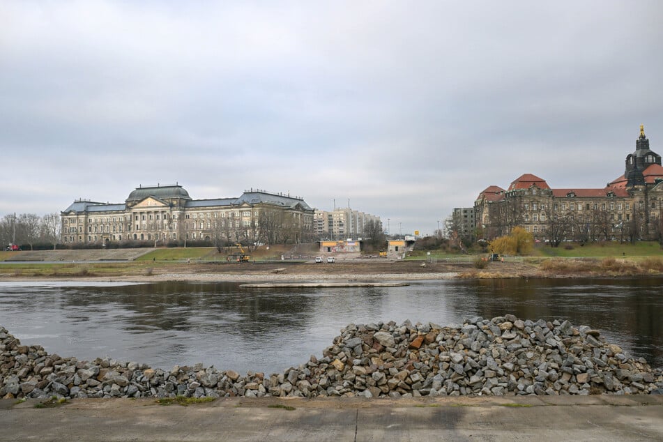 Die alte Carolabrücke ist längst abgerissen, ab 2028 sollen die Arbeiten für den Neubau beginnen.