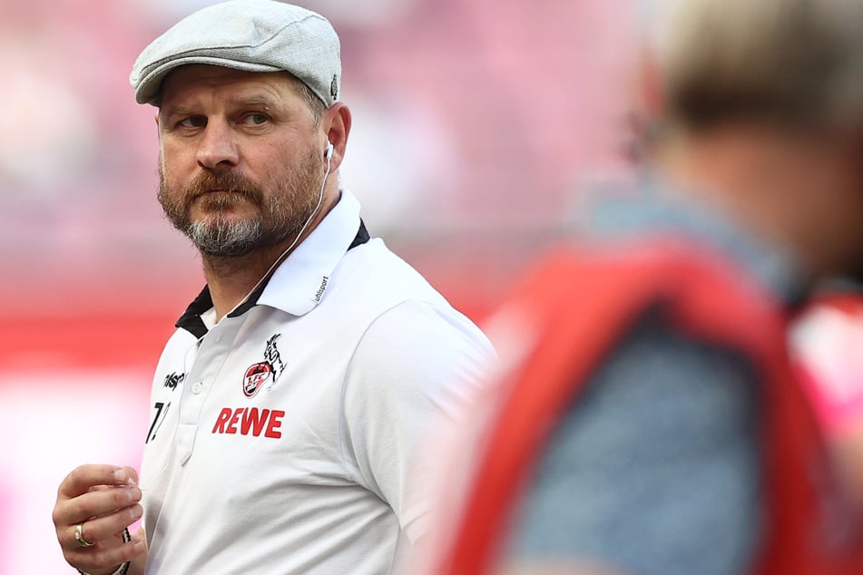 Trotz des Hypes um seine Person schielt Kölns Trainer Steffen Baumgart (49) nicht nach höheren Aufgaben.