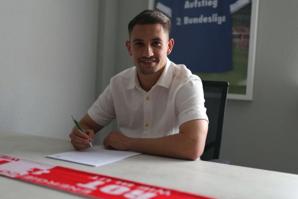 Julian Guttau (26) soll künftig fas Mittelfeld beim Aufsteiger aus Cottbus unterstützen.