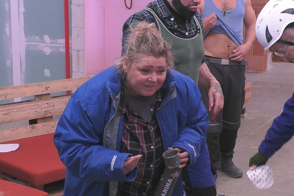 Und auch die TikTokerin Karina "Karina2you" Kipp (47) muss nach Hause gehen.