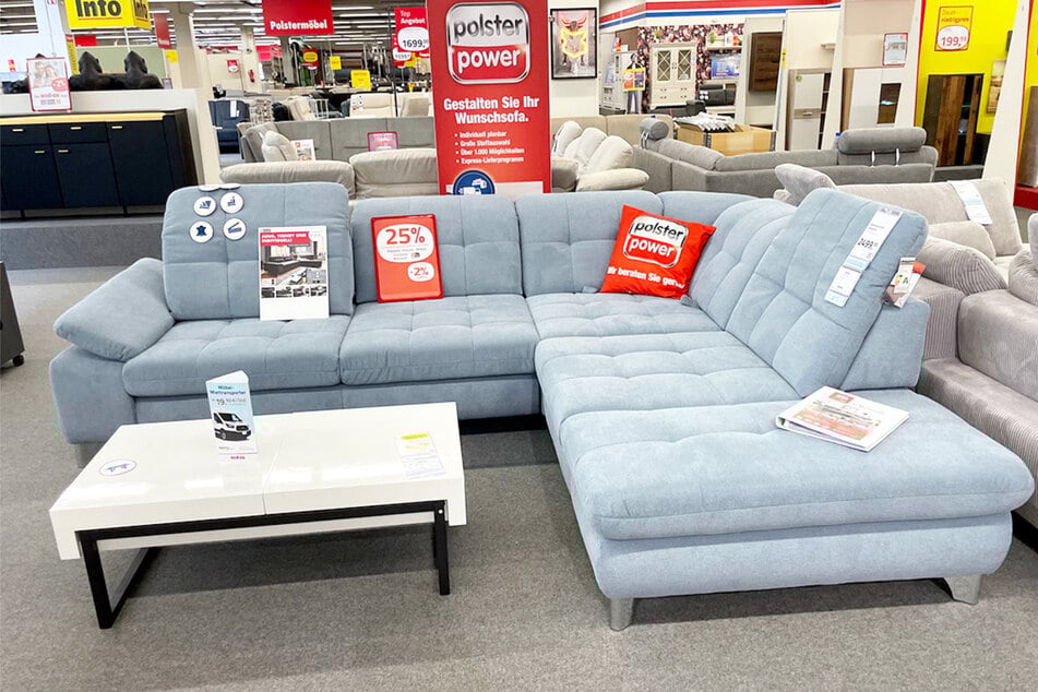 ROLLER Brandenburg belohnt App-Nutzer mit coolen Angeboten für Möbel und Küchen.