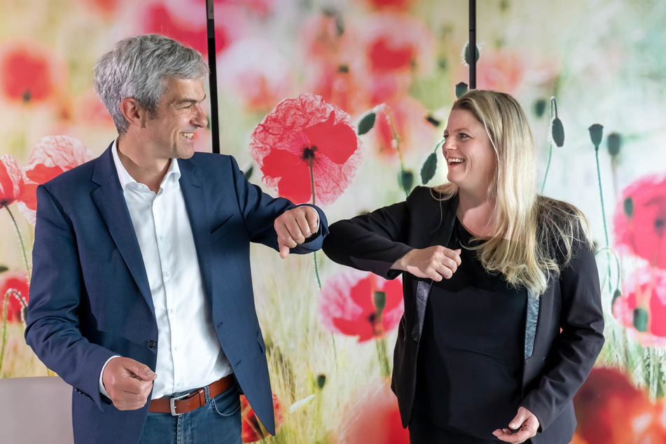 Volkmar Zschocke (51, Grüne) unterstützt Susanne Schaper (42, Linke) im OB-Wahlkampf.