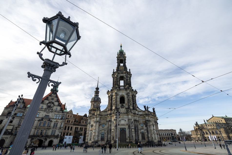 In der Katholischen Hofkirche Dresden erklingt am heutigen Sonntag das Kapitelsamt "Reminiscere miserationum tuarum".
