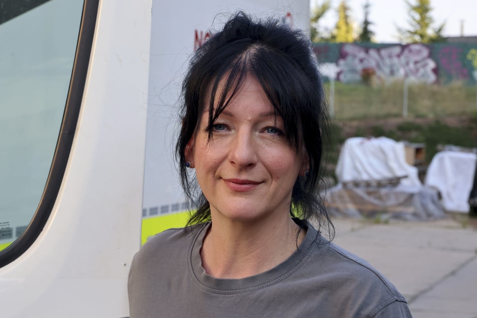 Sandra Kögel (50) von der Tierrettung Chemnitz rät: im Zweifel fachlichen Rat holen, bevor die Feuerwehr alarmiert wird.