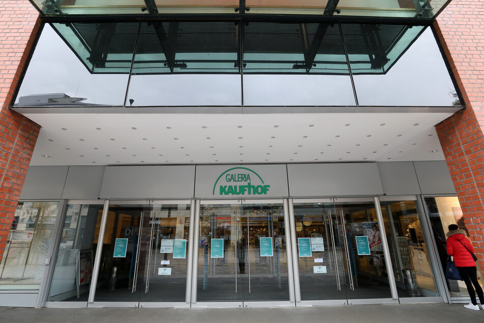 Der Verwaltungsgerichtshof (VGH) hat am Mittwoch einen Eilantrag der Galeria Karstadt Kaufhof GmbH abgewiesen. (Symbolbild)