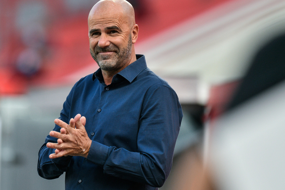Bayer Leverkusens Trainer Peter Bosz (57) freut sich darüber, dass der FC Bayern München mit seinem Champions-League-Triumph viele Zweifler widerlegt hat.