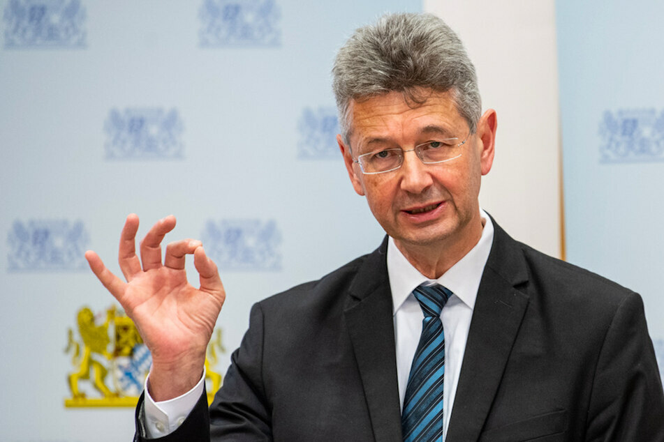 Bayerns Kultusminister Michael Piazolo (Freie Wähler) wird am Mittwoch die Entscheidung offiziell machen. (Archiv)