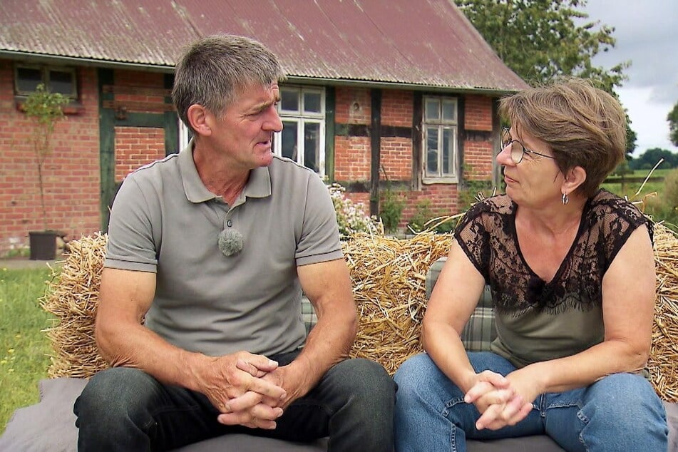 Zwischen Geflügelhalter Konny (61) und seiner Hofdame Doris (60) gibt es Zoff.