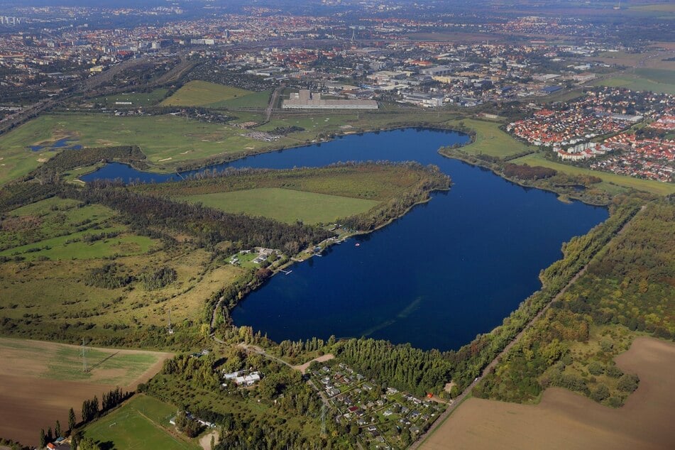 Der Hufeisensee bei Halle. Hier wurde am Samstag eine Frau Opfer einer sexuellen Belästigung.