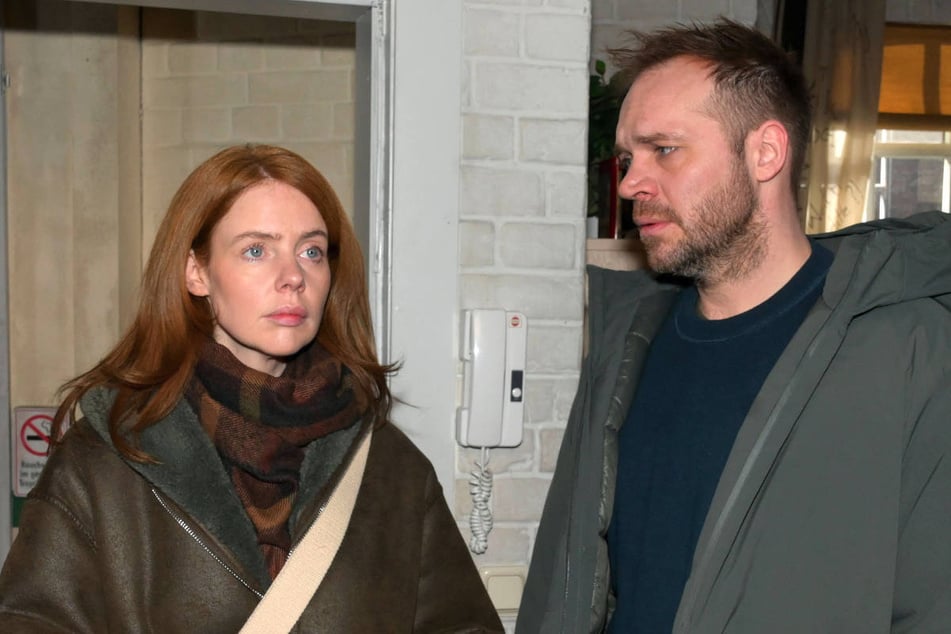 Toni kann Erik trotz seiner Liebesbekundungen kein Vertrauen mehr schenken.