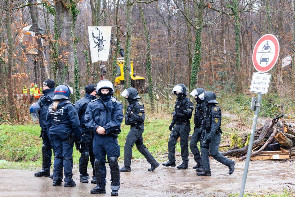 Die Polizei war im Großaufgebot vor Ort.