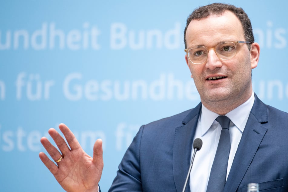Spahn wirbt für baldige Corona-Impfungen und äußert sich zum Thema Impfpflicht