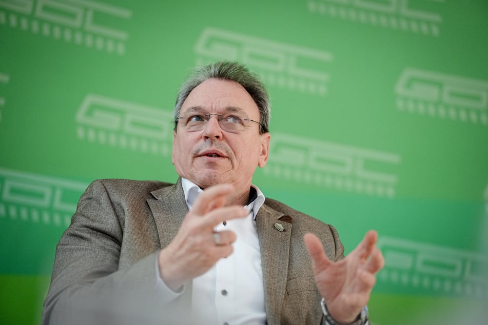 GDL-Chef Mario Reiß (60) stellt die Weichen Richtung Streik.