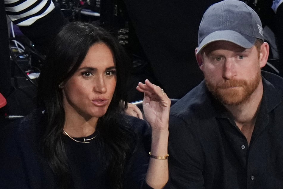 Neues Buch rechnet mit Meghan und Harry ab: Jetzt äußert sich das Herzogspaar