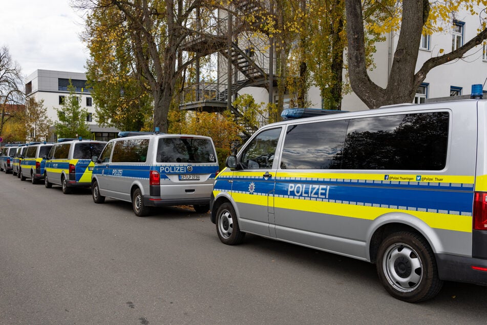 Die Polizei war mit einem Großaufgebot vor Ort.