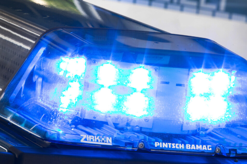 Die Polizei ermittelt zum Unfallhergang. (Symbolbild)
