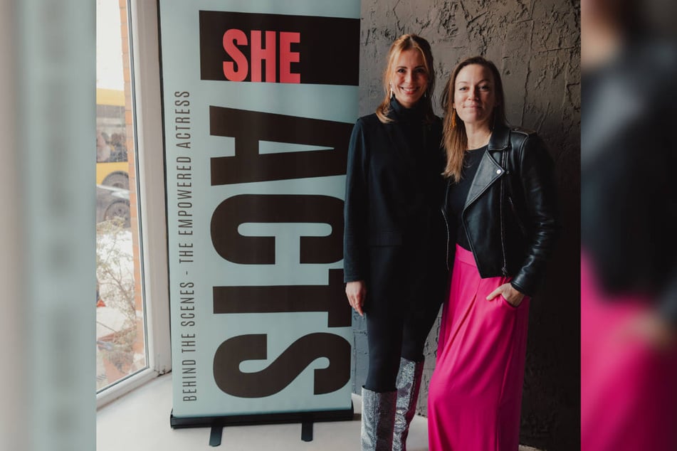 Cosma Dujat (r.) mit GZSZ-Star Lara Dandelion Seibert (32) bei einem "She Acts"-Empfang im Rahmen der Berlinale. Die beiden Hamburgerinnen sind privat gut befreundet.