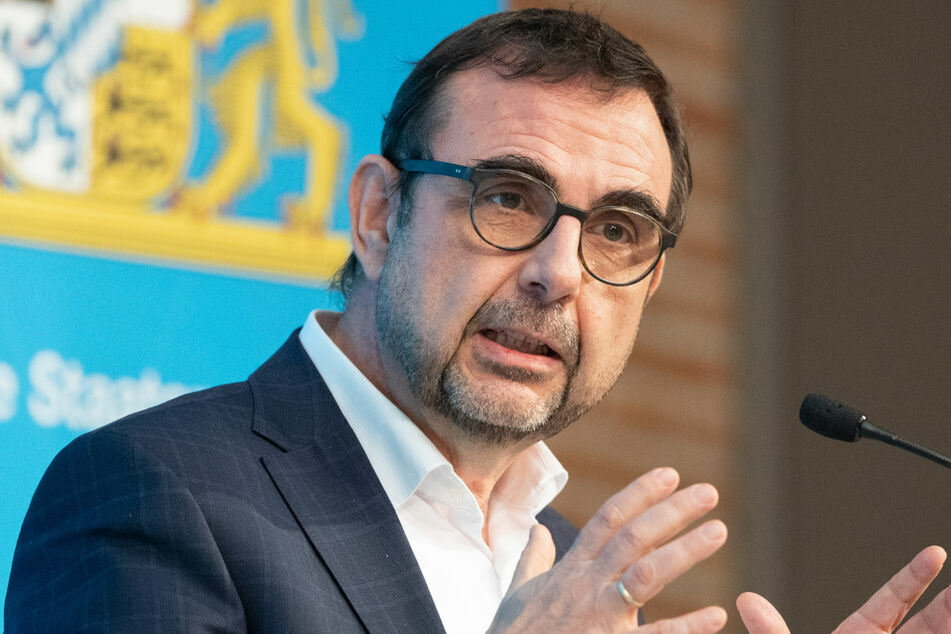 Bayerns Gesundheitsminister Klaus Holetschek (56, CSU) wirbt für Kneipp-Therapien. (Archiv)