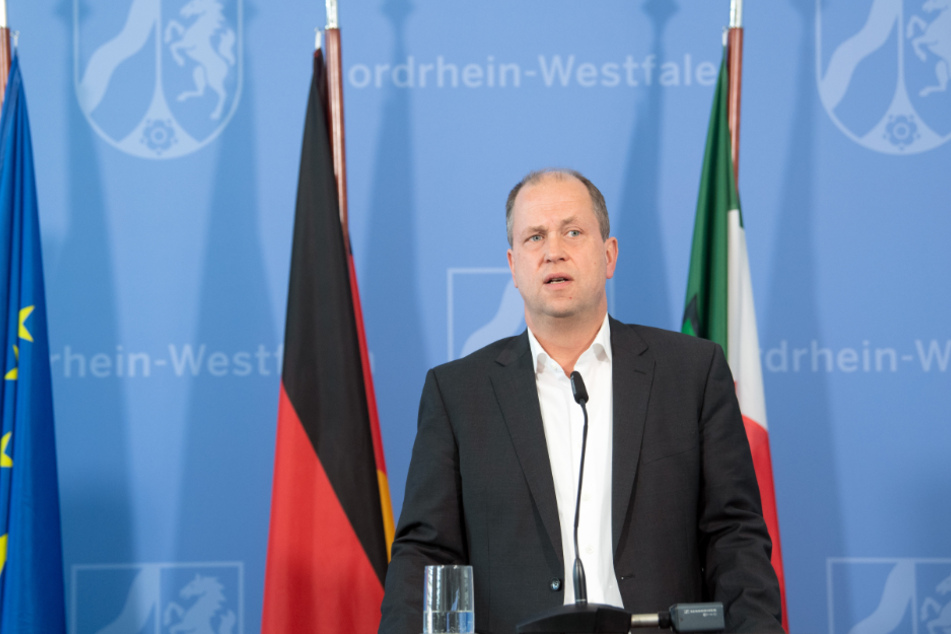 Joachim Stamp (49, FDP), stellvertretender Ministerpräsident des Landes Nordrhein-Westfalen und Minister für Kinder, Familie, Flüchtlinge und Integration.