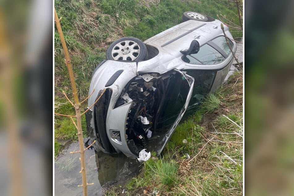 Im Harz hat sich ein Peugeot mehrfach überschlagen.