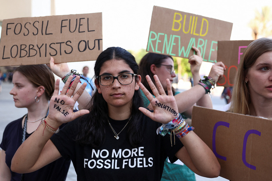 COP28 taken over by record number of fossil fuel lobbyists, new analysis shows