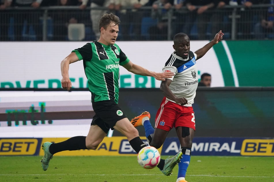 Greuther Fürth ist am Samstagnachmittag im Volksparkstadion zu Gast.