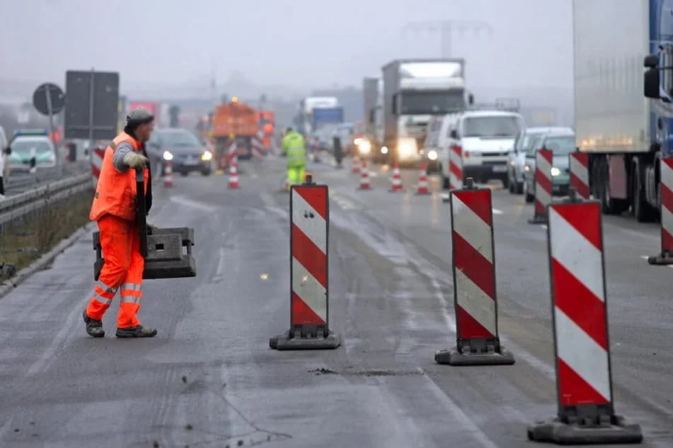 Auf der A4 und der A72 kommt es zu Einschränkungen. (Symbolbild)