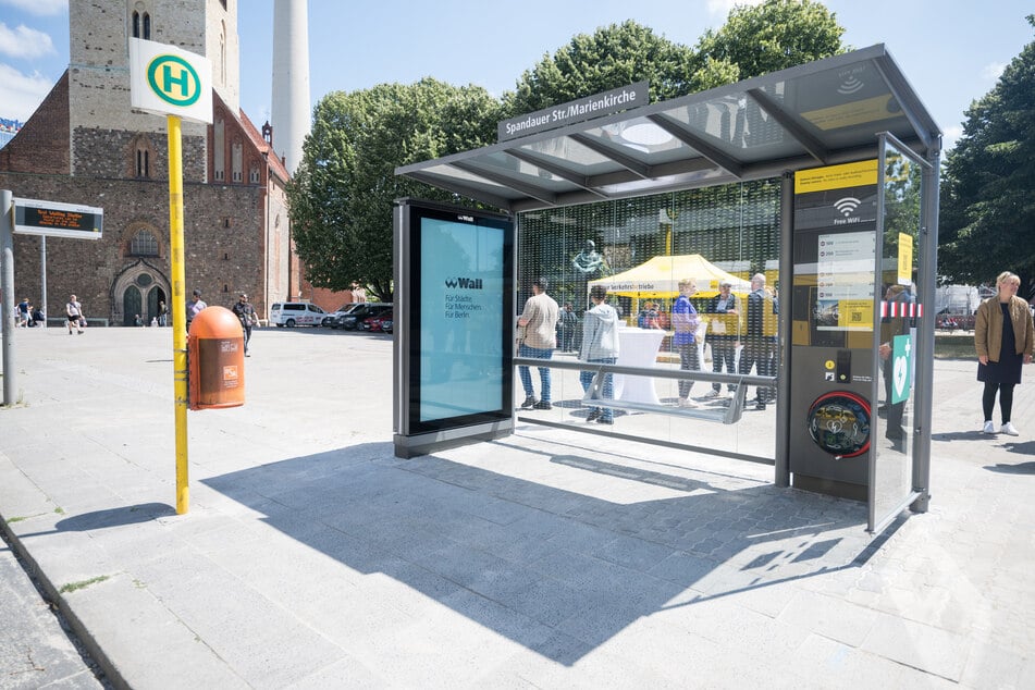 Ist das die Bushaltestelle der Zukunft? BVG stellt neues Projekt vor