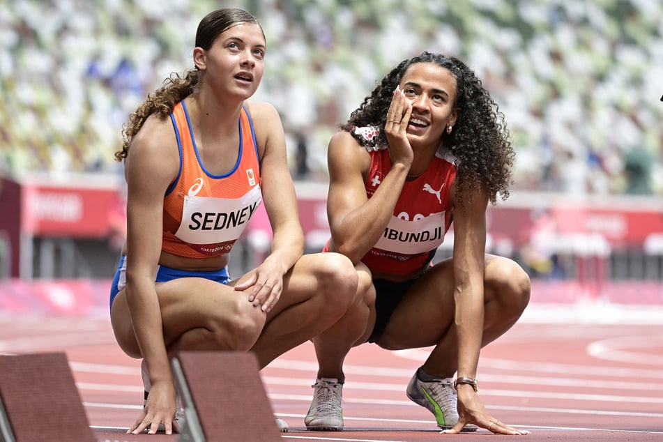 Zoë Sedney (23, l.) ging 2021 bei den Olympischen Spielen in Tokio über 100 Meter Hürden an den Start. Ihre zweiten Spiele verpasste sie allerdings aus persönlichen Gründen.