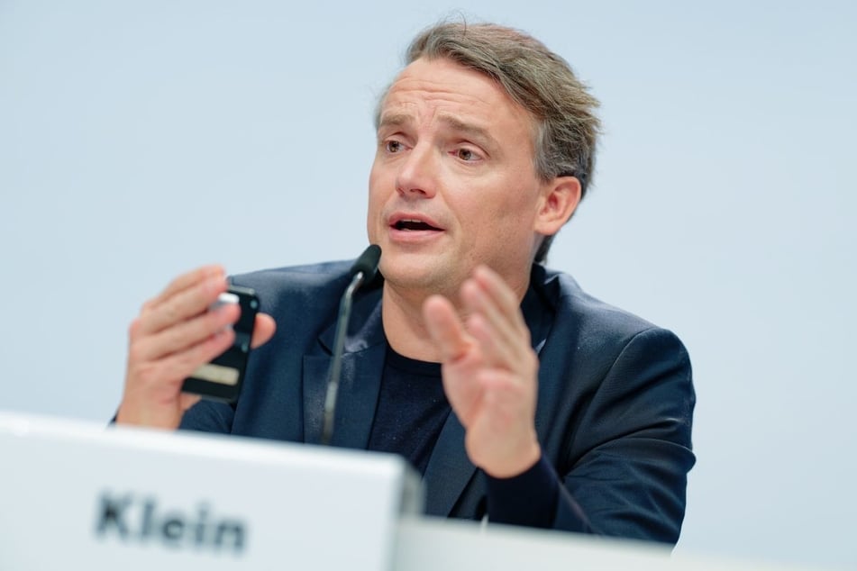 Die SAP-Aktie ist kräftig abgesackt. Vorstandschef Christian Klein äußerte sich.