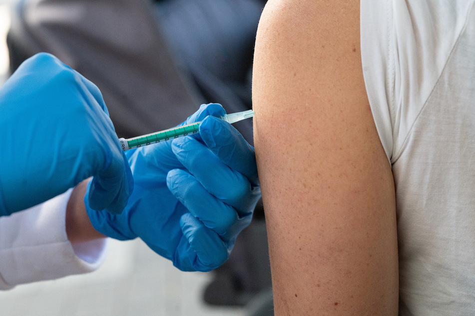 Mittlerweile sind 64 Prozent der niedersächsischen Bevölkerung zweifach gegen das Coronavirus geimpft. (Symbolfoto)