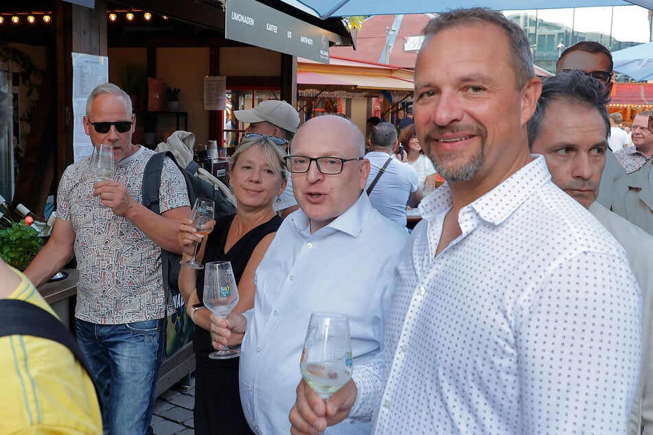 Laut Veranstalter André Gruhle (52, r.) wurde seit dem Berliner Anschlag polizeilich aufgestockt.