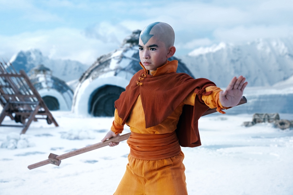 Avatar Aang wird von Gordon Cormier gespielt.