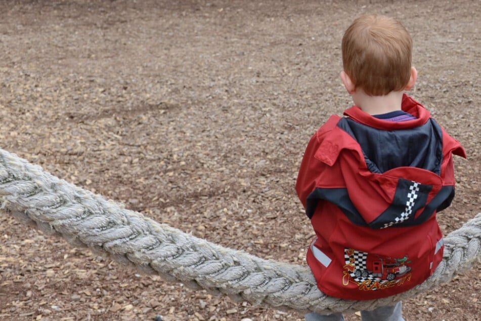 Forscher wollen in einer Studie untersuchen, welche Rolle Kinder bei der Corona-Ausbreitung spielen. (Symbolbild)
