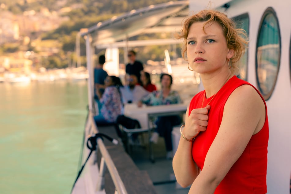 Sinje Irslinger (30) spielt in "Amore Mio – Niemand ist wie du" die junge Edda, die sich auf einer Reise nach Sizilien plötzlich zwischen zwei Männern entscheiden muss.