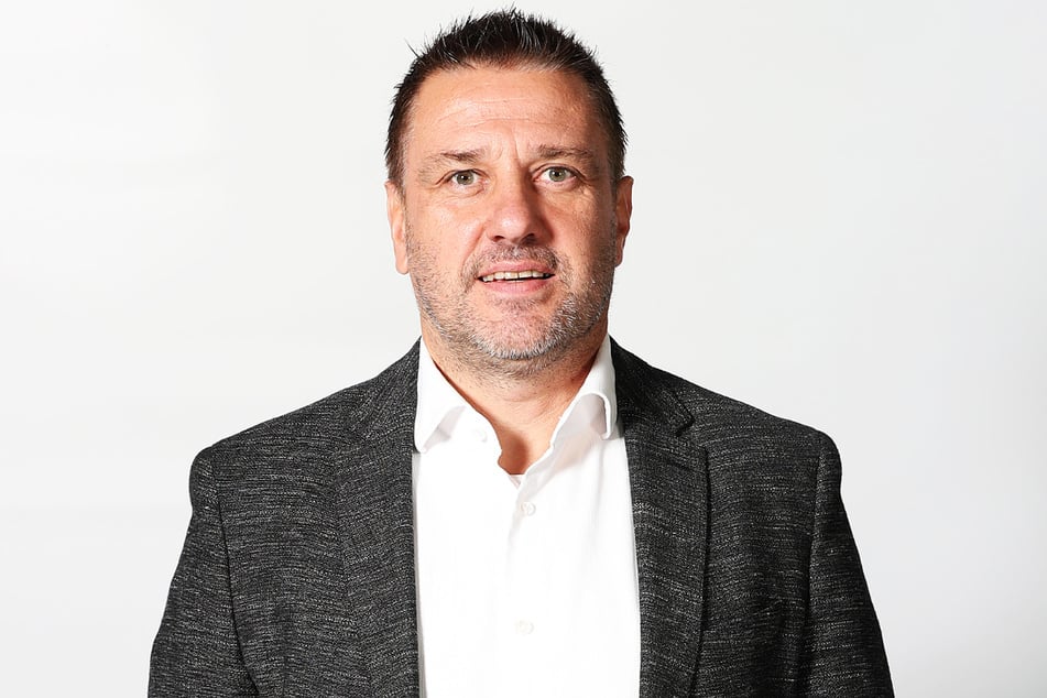 Füchse-Boss Dirk Rohrbach (48) hat Gespräche mit Eislöwen-Spielern bestätigt.