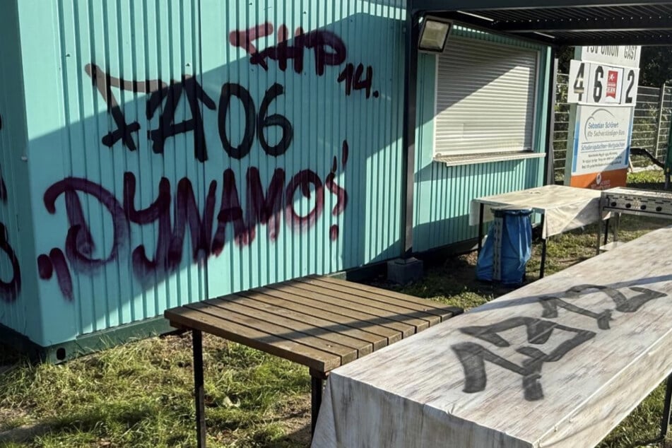 Das ganze Stadionrund war gezeichnet von BFC-Graffitis und Schriftzügen.