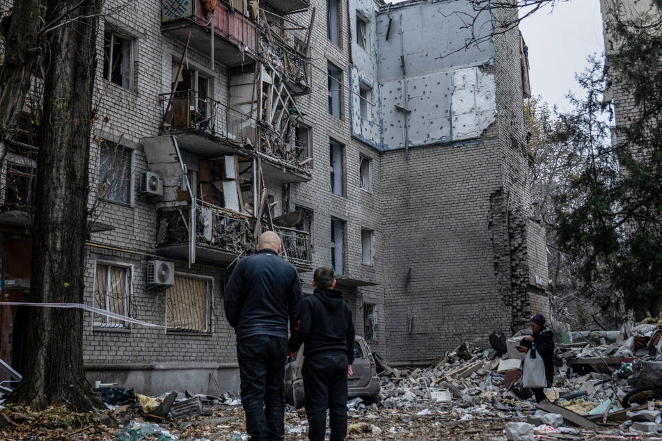 Der Krieg hat nicht nur viele sichtbare Trümmer hinterlassen, zudem soll 30 Prozent des ukrainischen Territoriums vermint sein.