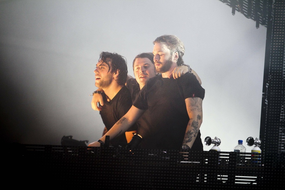 Swedish House Mafia performing at The Masquerade Motel in Miami, Florida, March 2010.